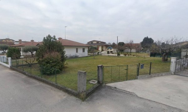 terreno in vendita a Cordenons