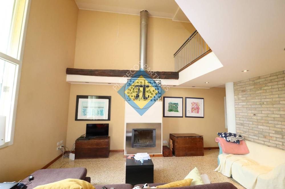 casa indipendente in vendita a Cordenons