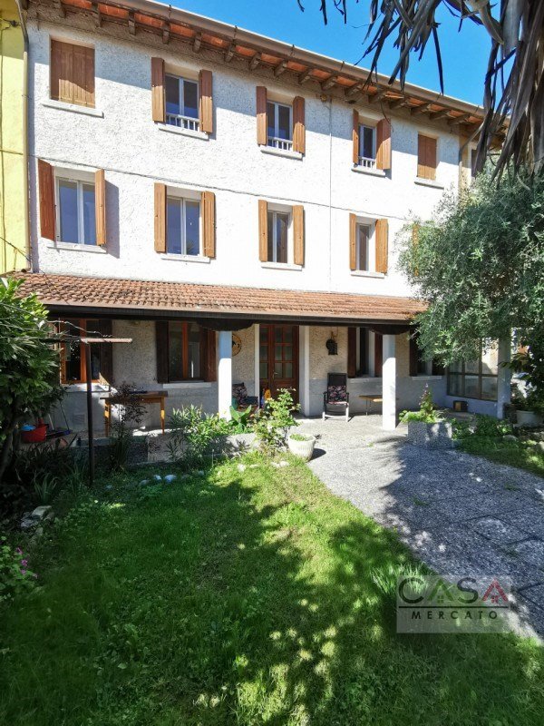 casa indipendente in vendita a Cordenons