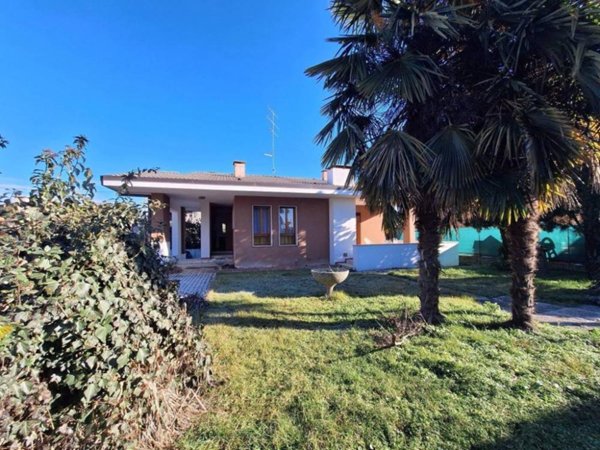 casa indipendente in vendita a Cordenons