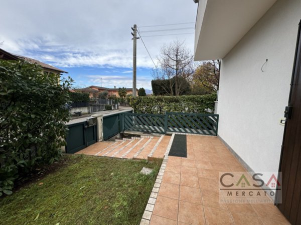 casa indipendente in vendita a Cordenons