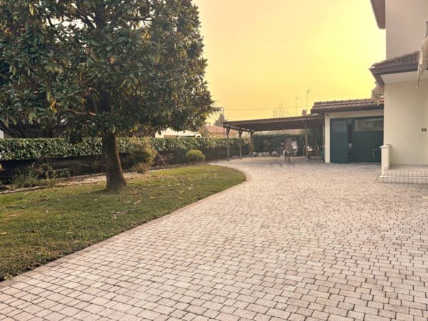 casa indipendente in vendita a Cordenons