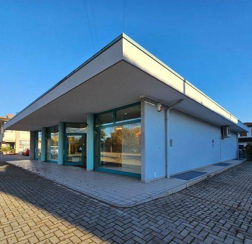 negozio in vendita a Cordenons