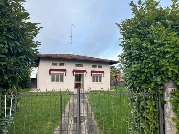 casa indipendente in vendita a Cordenons