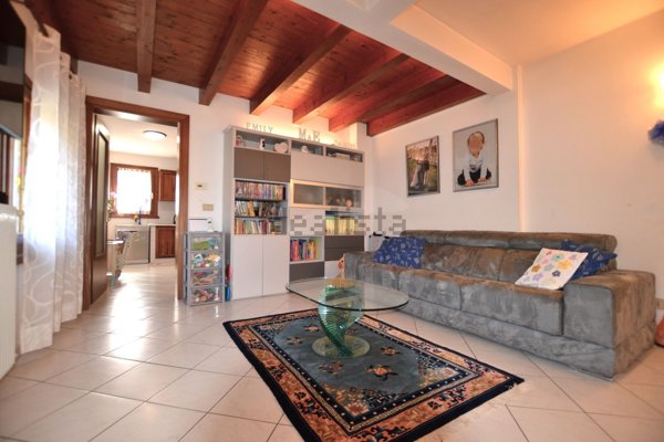 casa indipendente in vendita a Cordenons