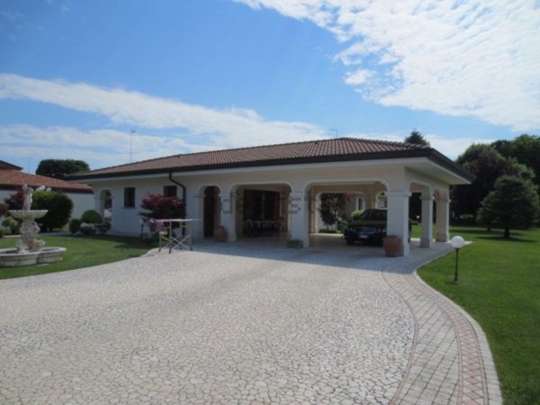 casa indipendente in vendita a Cordenons