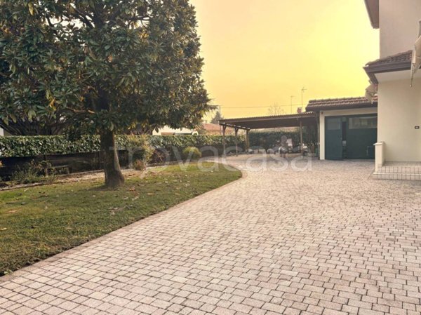 casa indipendente in vendita a Cordenons