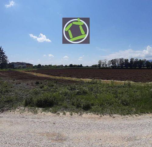 casa indipendente in vendita a Cordenons in zona Villa d'Arco