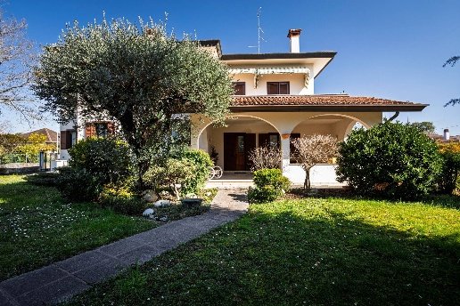 casa indipendente in vendita a Cordenons