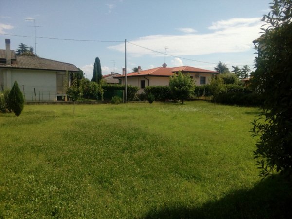 terreno edificabile in vendita a Cordenons