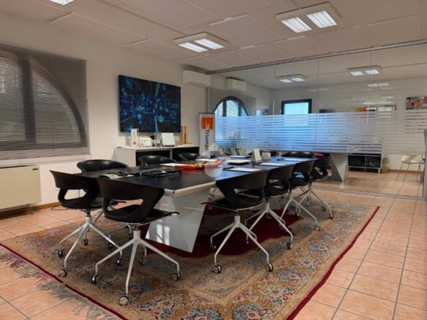 negozio in vendita a Cordenons