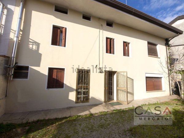 casa indipendente in vendita a Cordenons