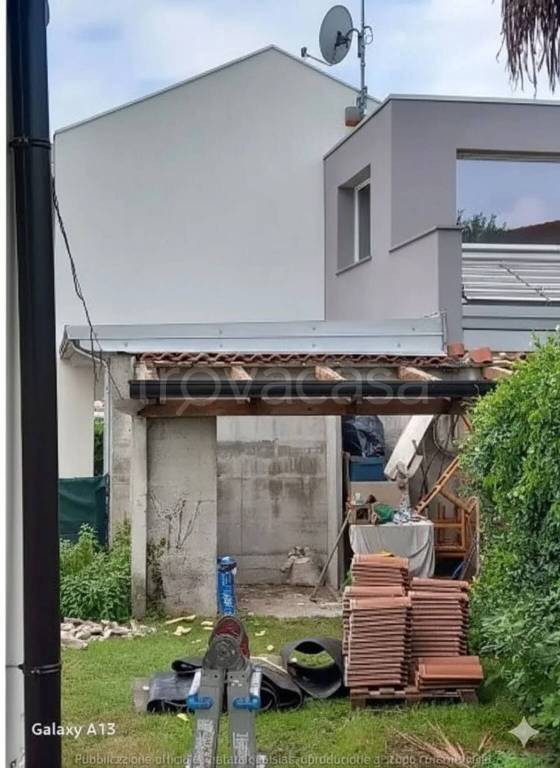 casa indipendente in vendita a Cordenons