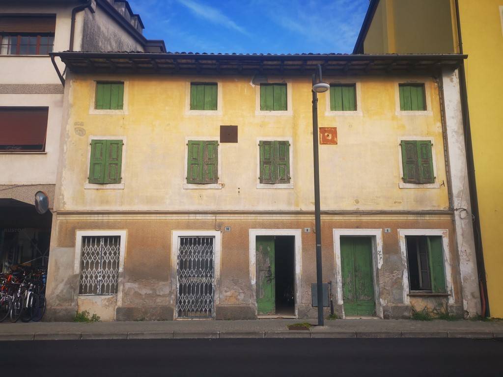 casa indipendente in vendita a Cordenons