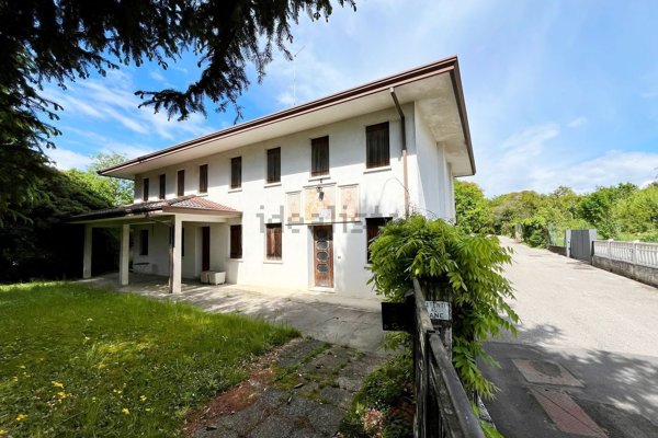 casa indipendente in vendita a Cordenons