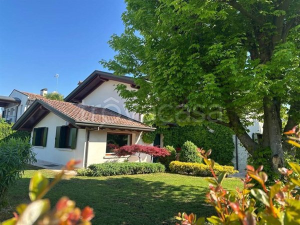 casa indipendente in vendita a Cordenons
