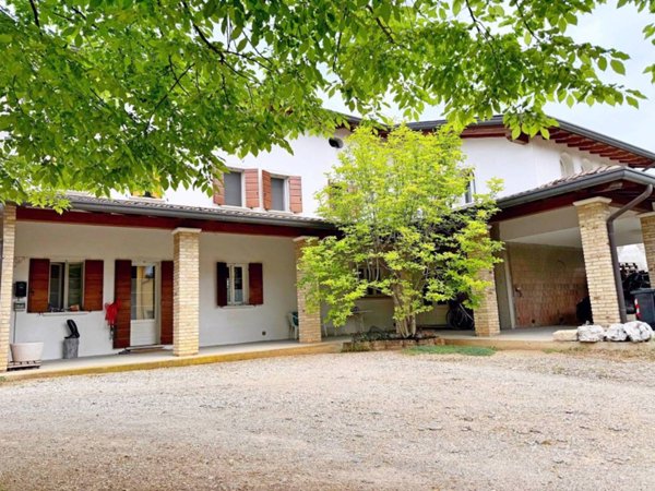 casa indipendente in vendita a Cordenons
