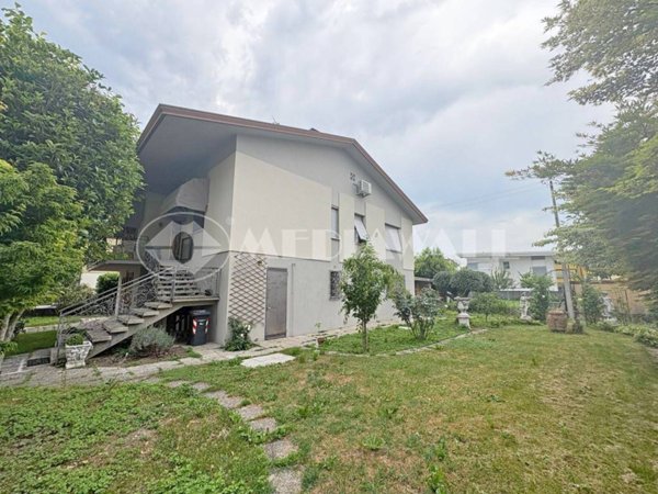 casa indipendente in vendita a Cordenons