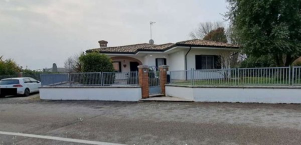 casa indipendente in vendita a Cordenons