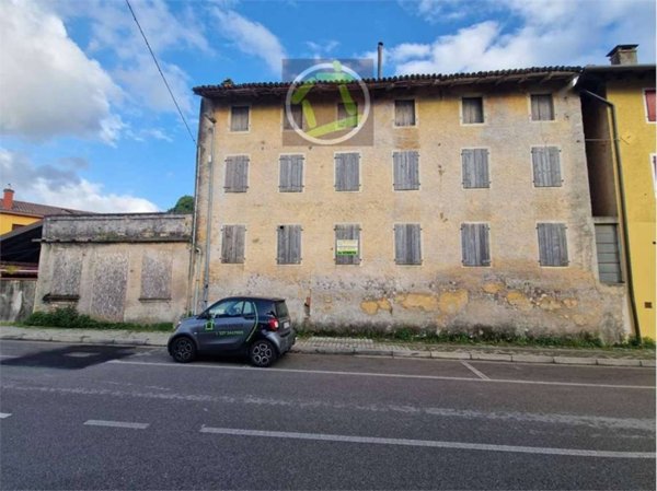 casale in vendita a Cordenons