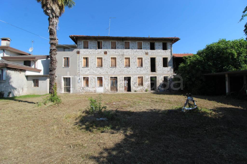 casa indipendente in vendita a Cordenons