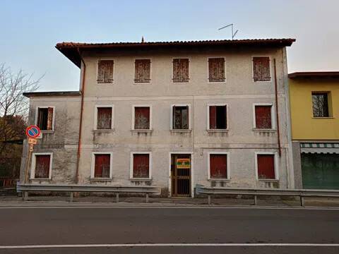 casa indipendente in vendita a Cordenons