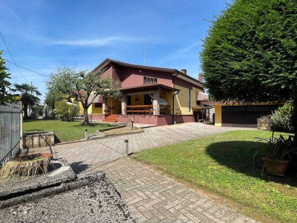 casa indipendente in vendita a Cordenons