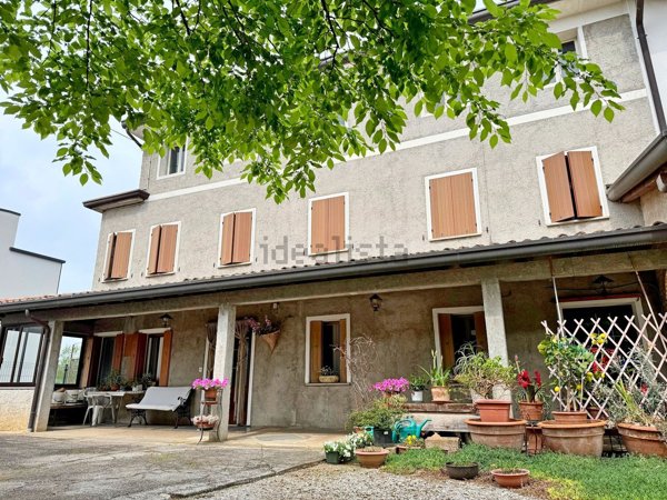 casa indipendente in vendita a Cordenons