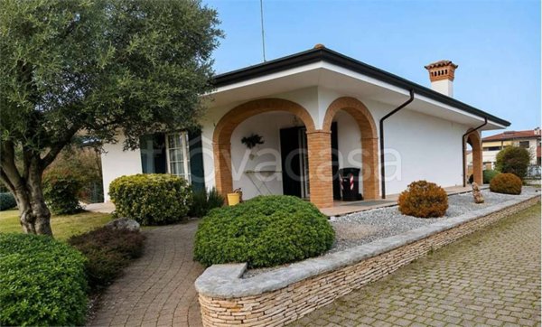 casa indipendente in vendita a Cordenons