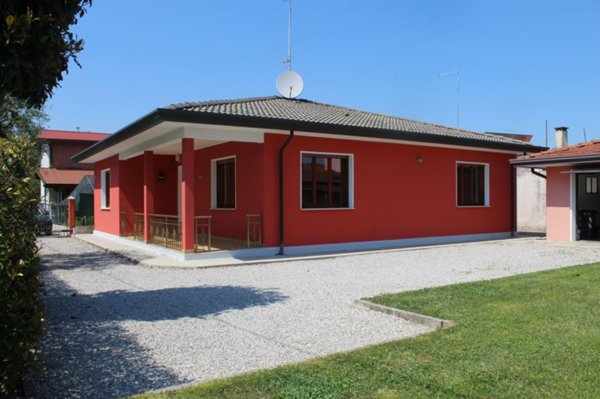 casa indipendente in vendita a Cordenons