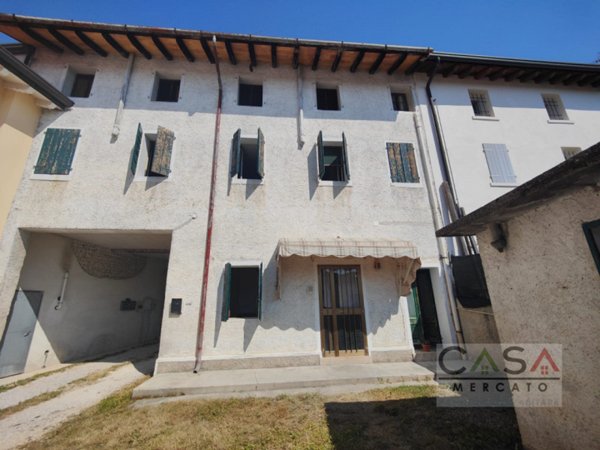 casa indipendente in vendita a Cordenons