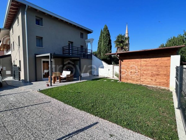 casa indipendente in vendita a Cordenons