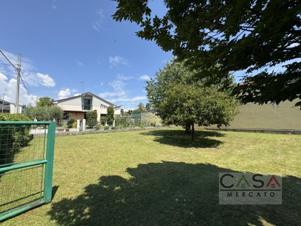 casa indipendente in vendita a Cordenons