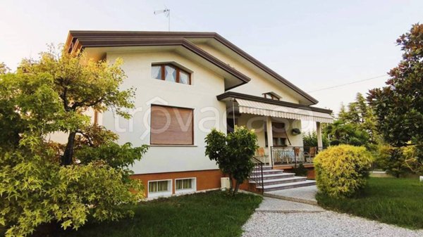 casa indipendente in vendita a Cordenons