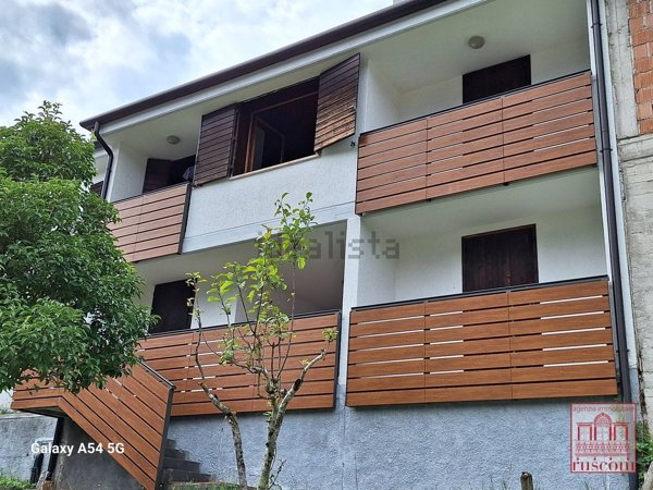 casa indipendente in vendita ad Erto e Casso in zona Erto