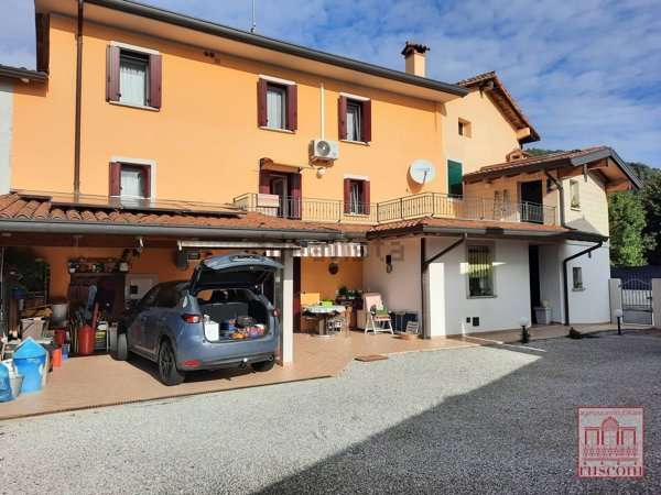 casa indipendente in vendita a Fanna