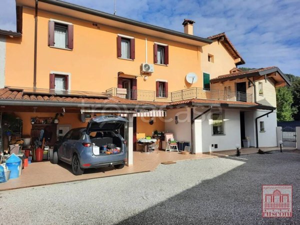casa indipendente in vendita a Fanna