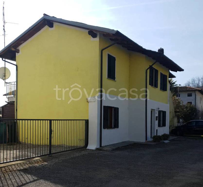 casa indipendente in vendita a Fanna