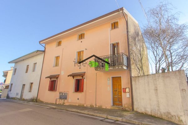 appartamento in vendita a Fanna