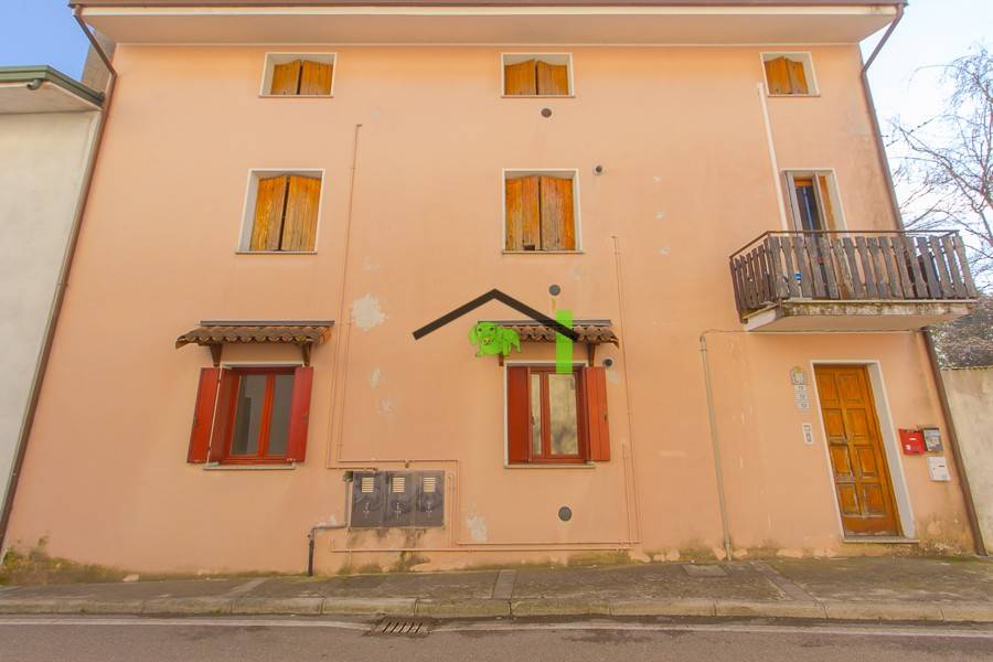 appartamento in vendita a Fanna