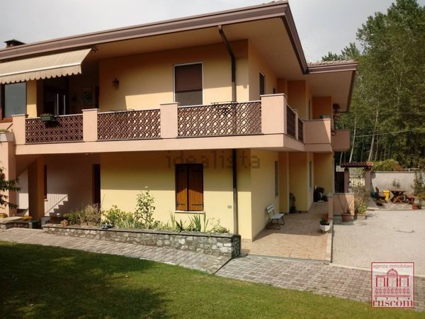 casa indipendente in vendita a Fanna