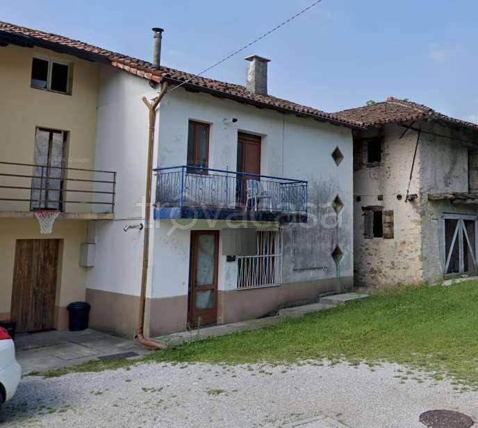 casa indipendente in vendita a Fanna