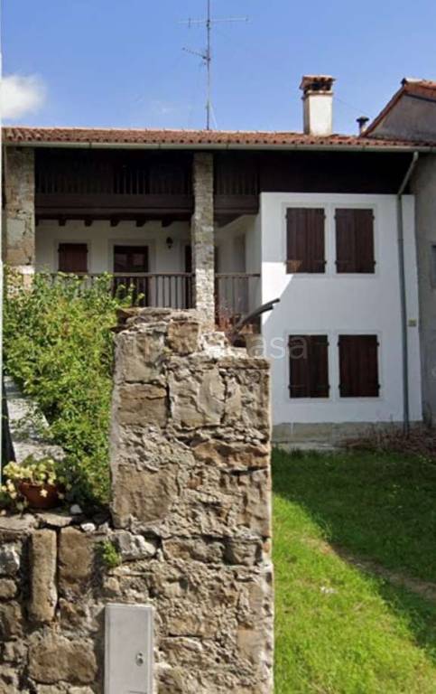 casa indipendente in vendita a Fanna