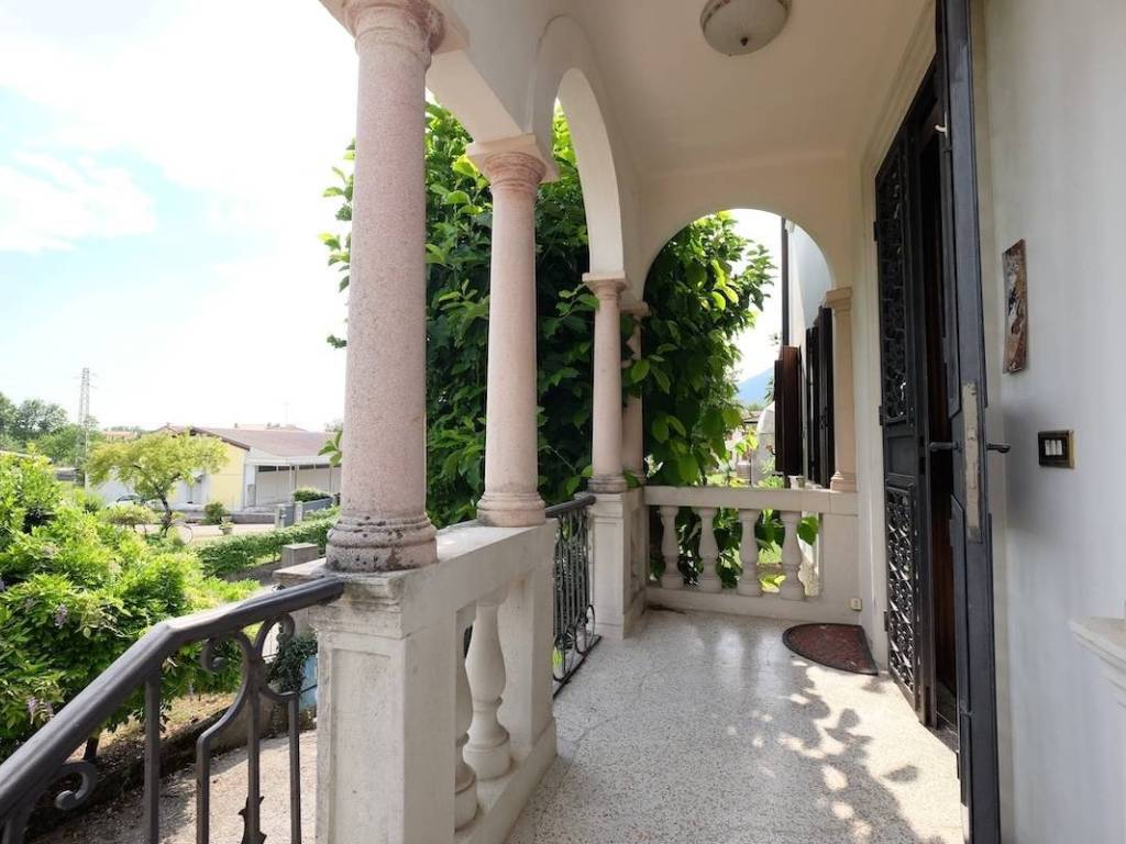 casa indipendente in vendita a Fanna