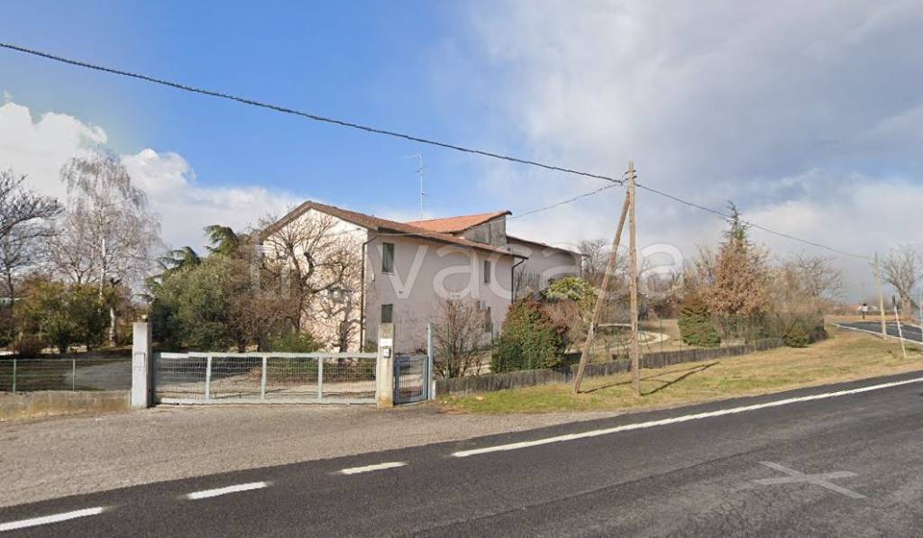 locale commerciale in vendita a Fiume Veneto in zona Cimpello