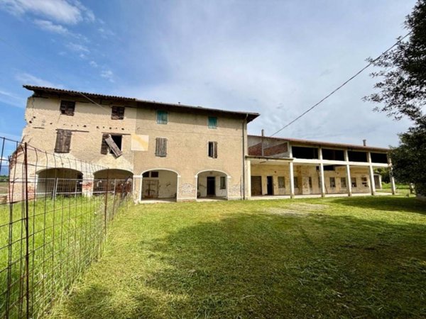 casa indipendente in vendita a Fiume Veneto