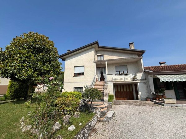 casa indipendente in vendita a Fiume Veneto in zona Bannia