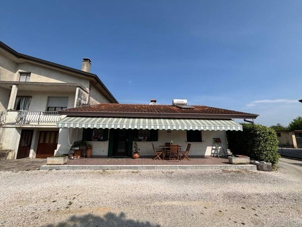 casa indipendente in vendita a Fiume Veneto in zona Bannia