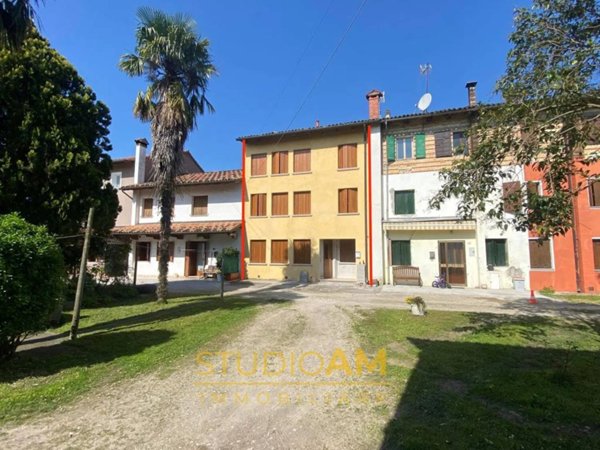 appartamento in vendita a Fiume Veneto