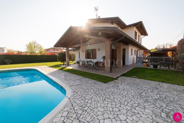 casa indipendente in vendita a Fiume Veneto